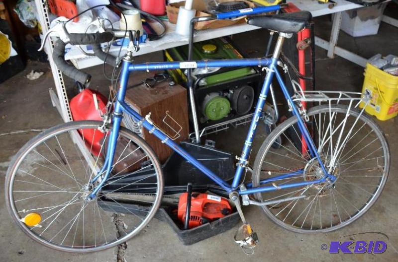 lot 24 image: Fuji Sports 12 bicycle 26" tires...