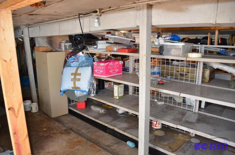 lot 247 image: Commercial store shelving - each shelf is 48x...