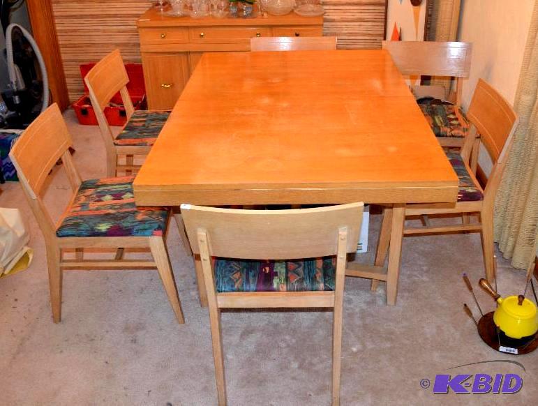 lot 61 image: Vintage Wood table with 6 chairs 40x60" ...