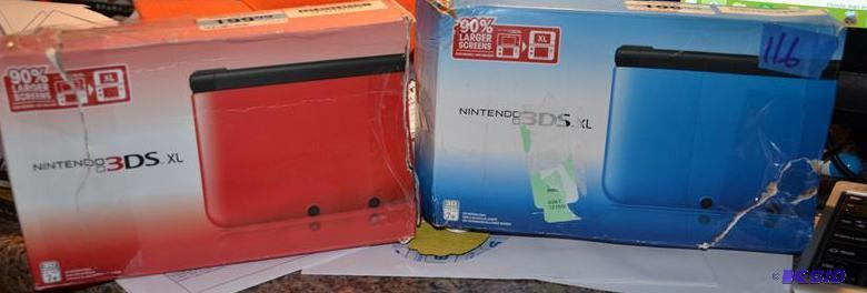 lot 116 image: 2 NINTENDO 3DS XL Both power up and the one h...