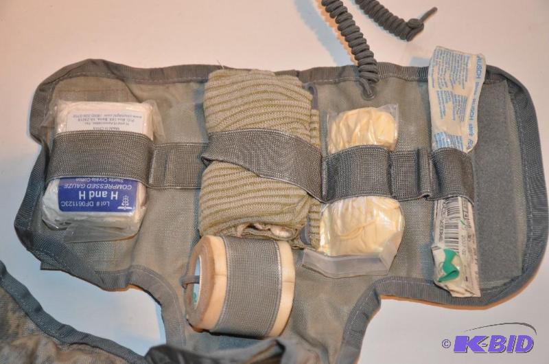 lot 58 image: Military medic back pack full of first aid ma...