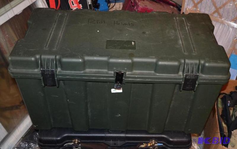 lot 64 image: Green plastic foot locker 34x19x17"...
