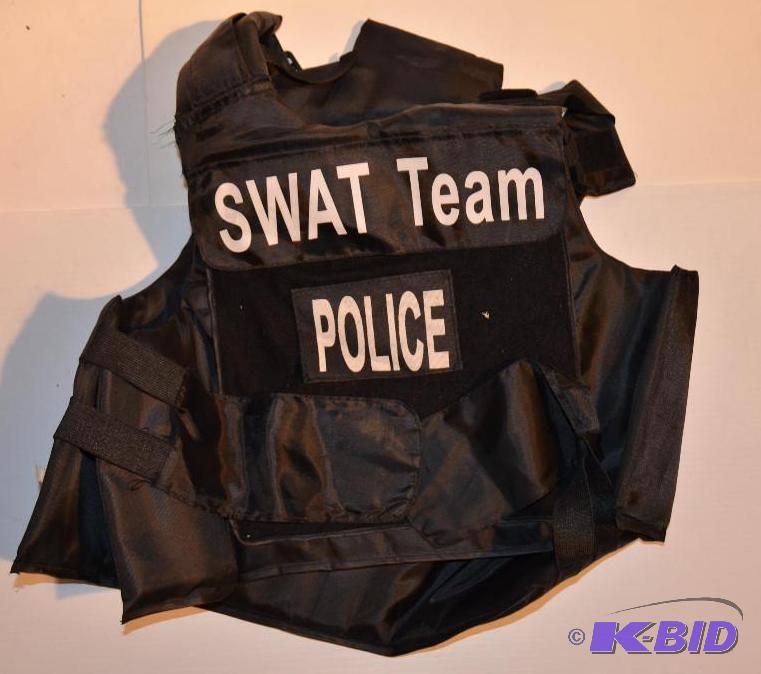 lot 67 image: SWAT Team Vest...