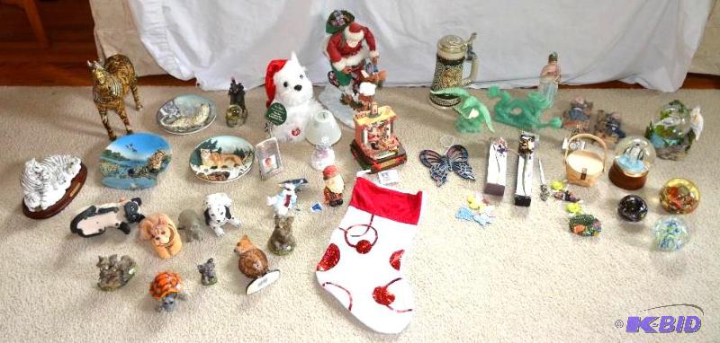 lot 79 image: Large group of collectibles including plates ...