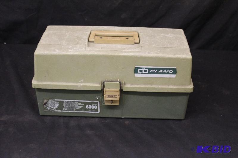 Tackle Box with Fishing Line&nbsp...