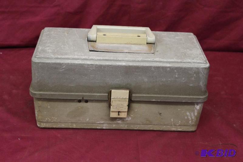 Tackle Box with Fishing Line &nbsp...