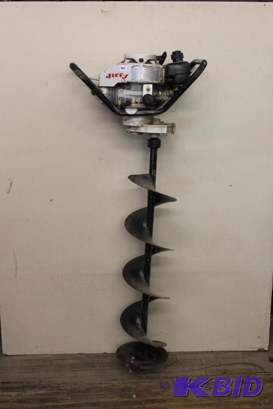 Jiffy Gas Ice Auger  Motor has good compressi...