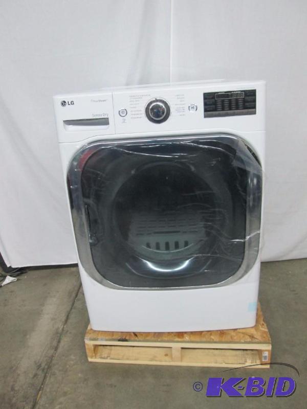 LG 9.0 CU. FT. MEGA CAPACITY DRYER WITH STEAM TECHNOLOGY (GAS)
