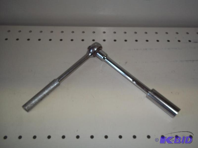 Ratchet, extension and socket 38&quot...