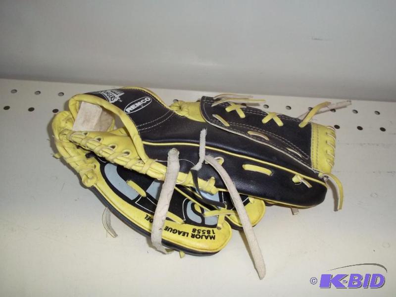 Power Rangers Ball Glove  mitt...