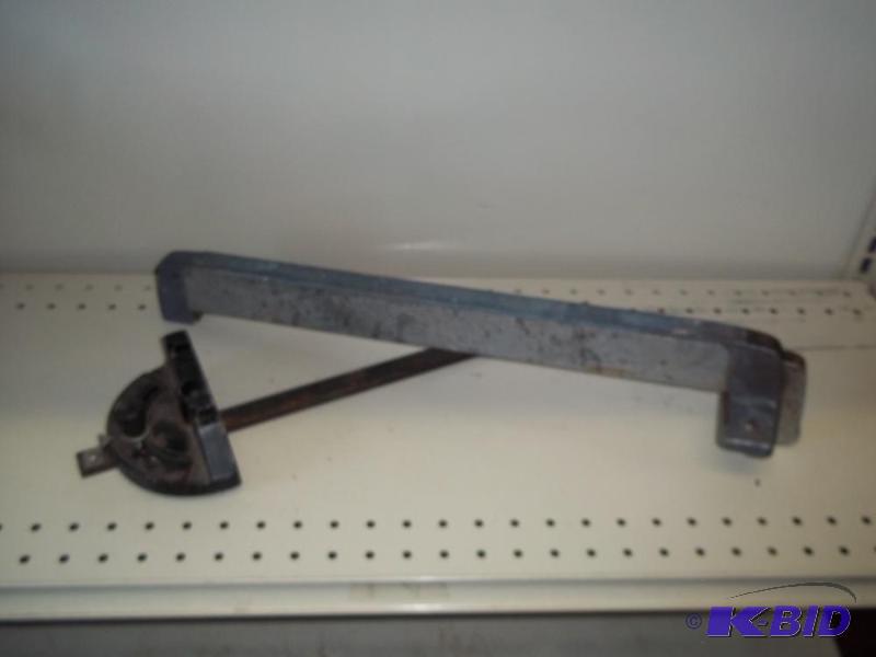 Saw miter guide and saw fence...