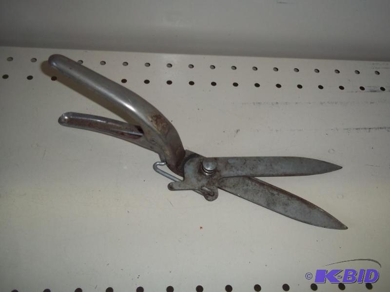 Vintage garden sheers...