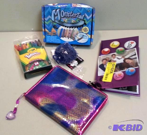 lot 30 image: 4 Item Toy Lot Rubber Band Crafting Kit, Girls Journals and More.
