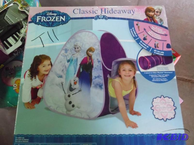 lot T11 image: Frozen Classic Hideaway...