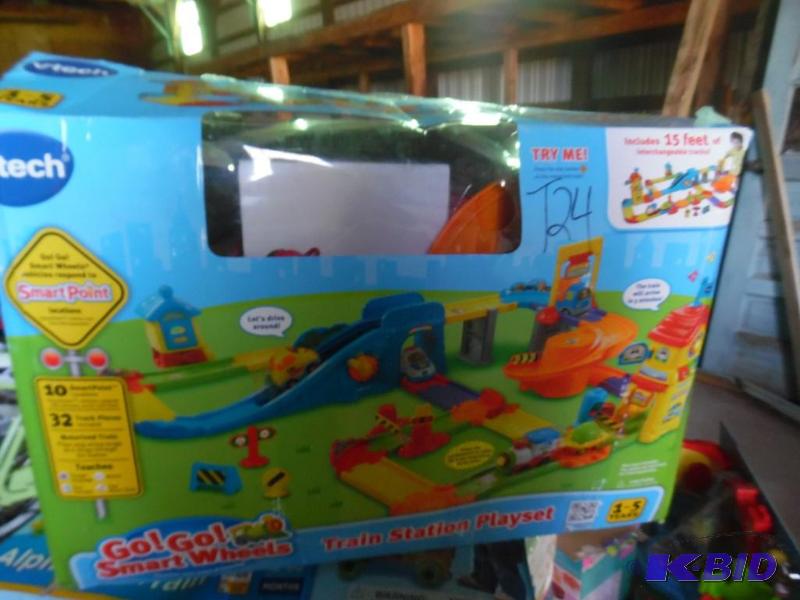 lot T24 image: Train Station Playset -15 feet of track -Age...