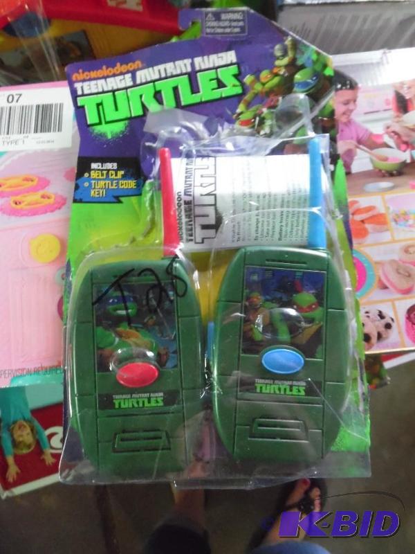 lot T28 image: Teenage Mutant Ninja Turtle  ...