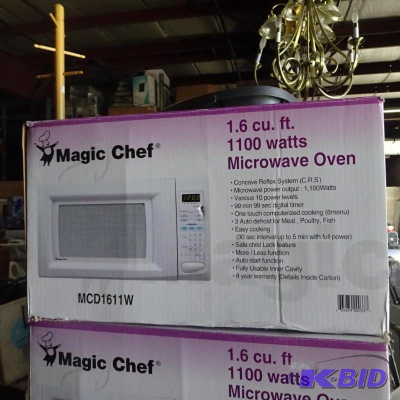 New Magic Chef brand 1.6 cubic foot 1100 watt...