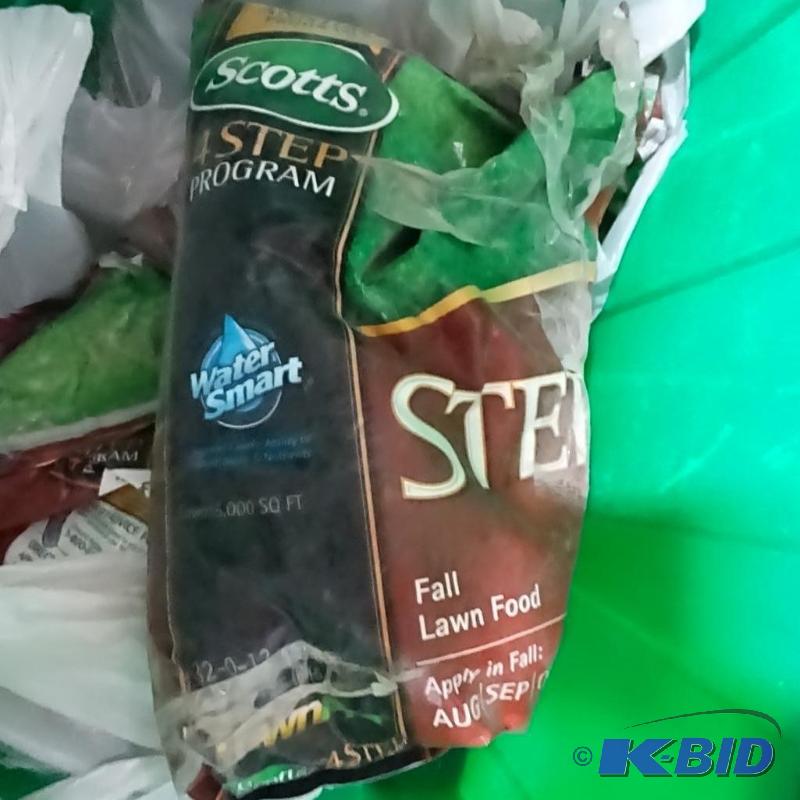 Approximately 32 pounds Scotts brand step 4 l...