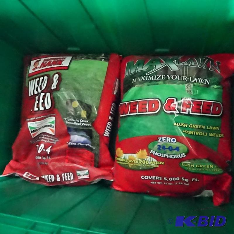 Approximately 30 pounds weed &amp feed max l...