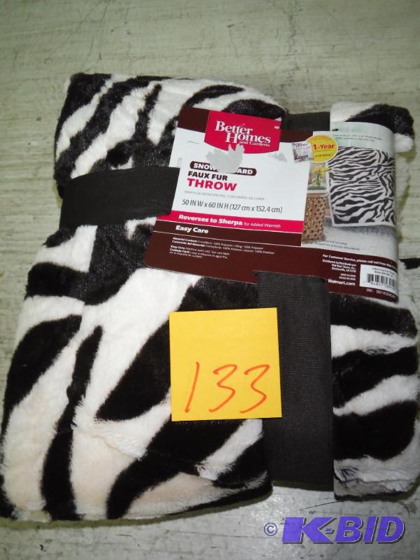 Better Homes and Gardens Faux Fur Throw