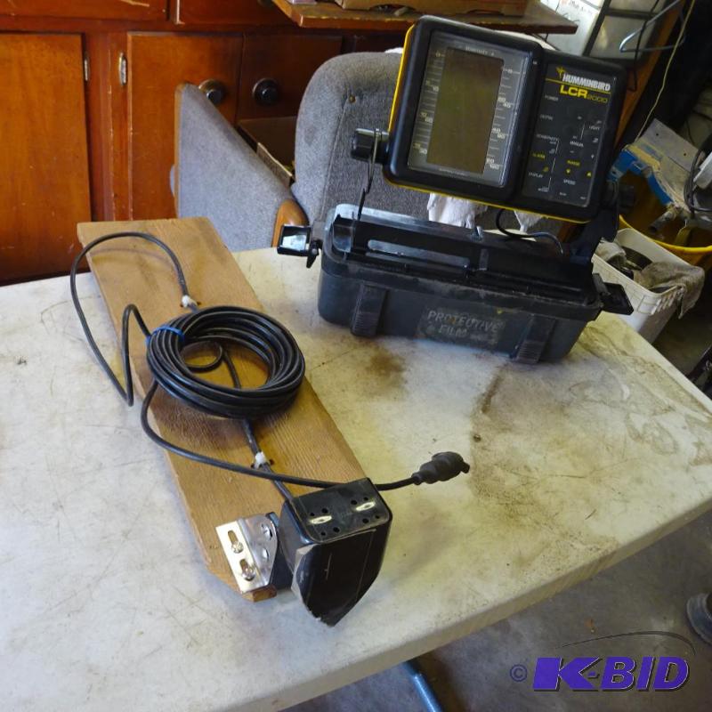 lot 119 image: Humming Bird LCR 2000 Portable, Fish Locator ...