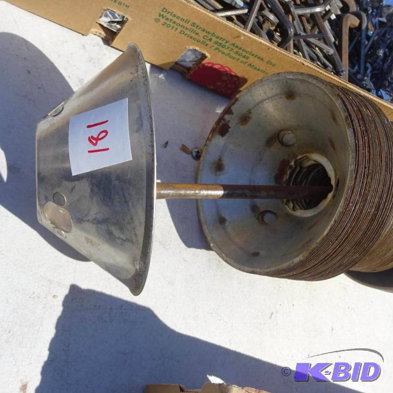 lot 181 image: Miker Pad Seperaters...