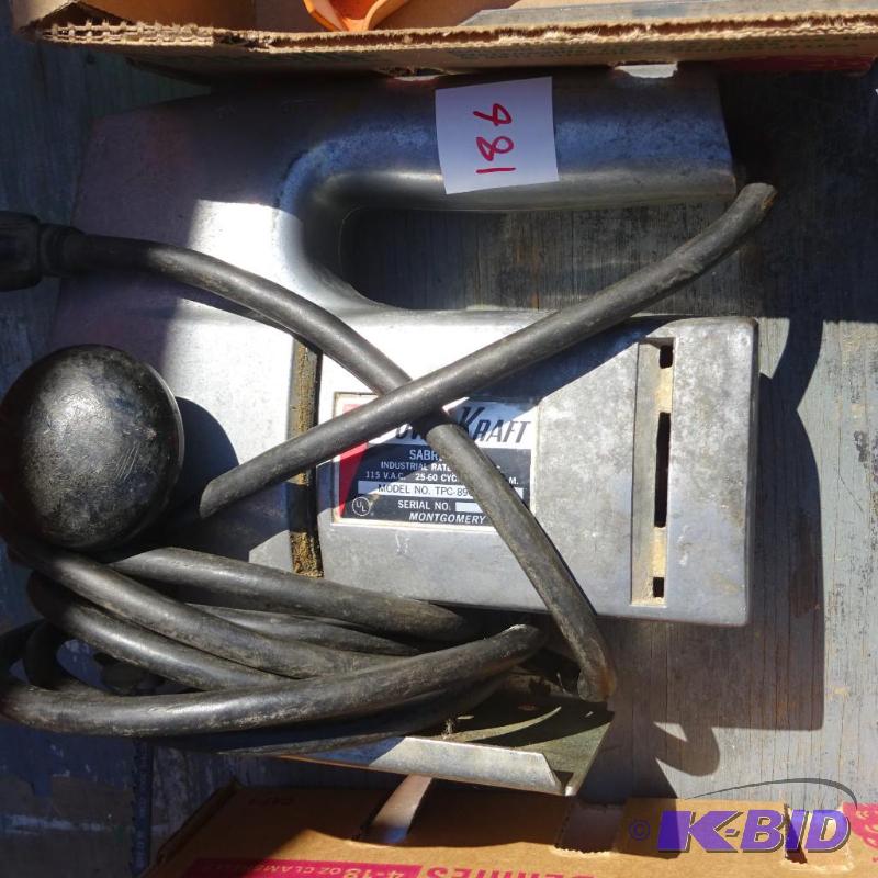 lot 186 image: Wards Power Kraft Saber saw...