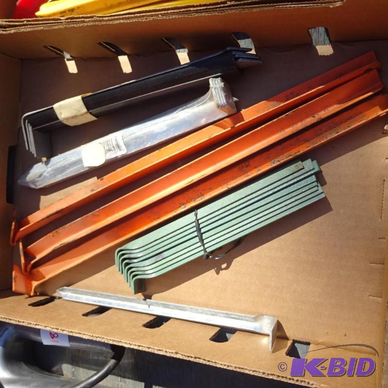 lot 187 image: Lawn Edging Stakes...