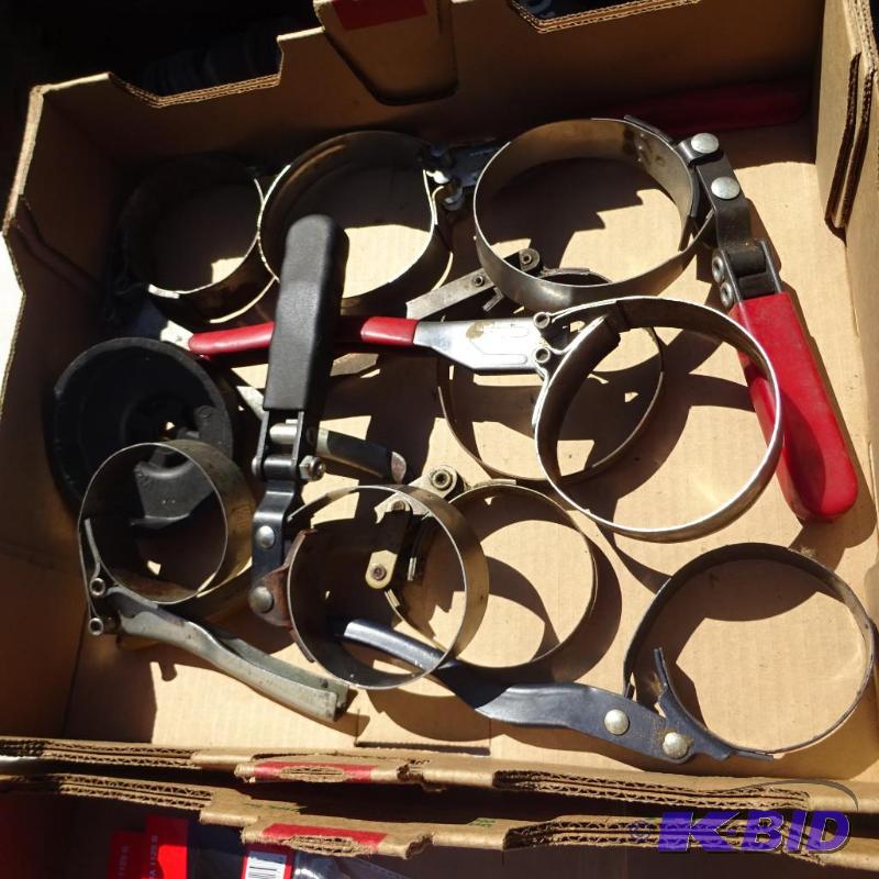 lot 207 image: Misc Oil FIlter Wrenches...