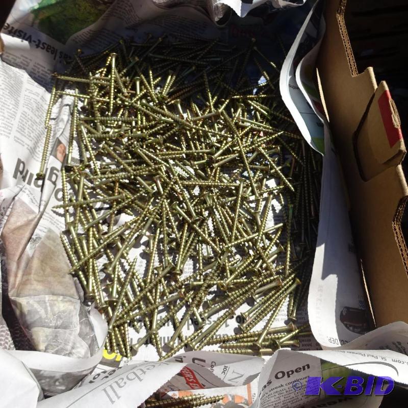 lot 215 image: Deck Screws...