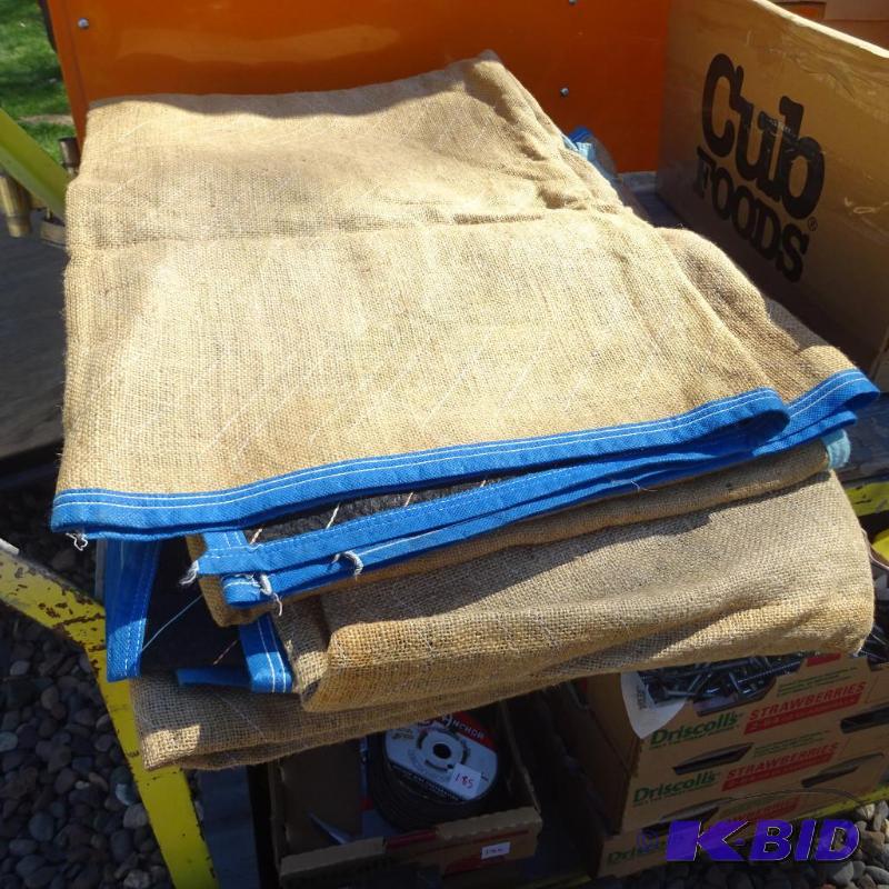 lot 217 image: 70 X 52 Moving Blankets, Qty 5...