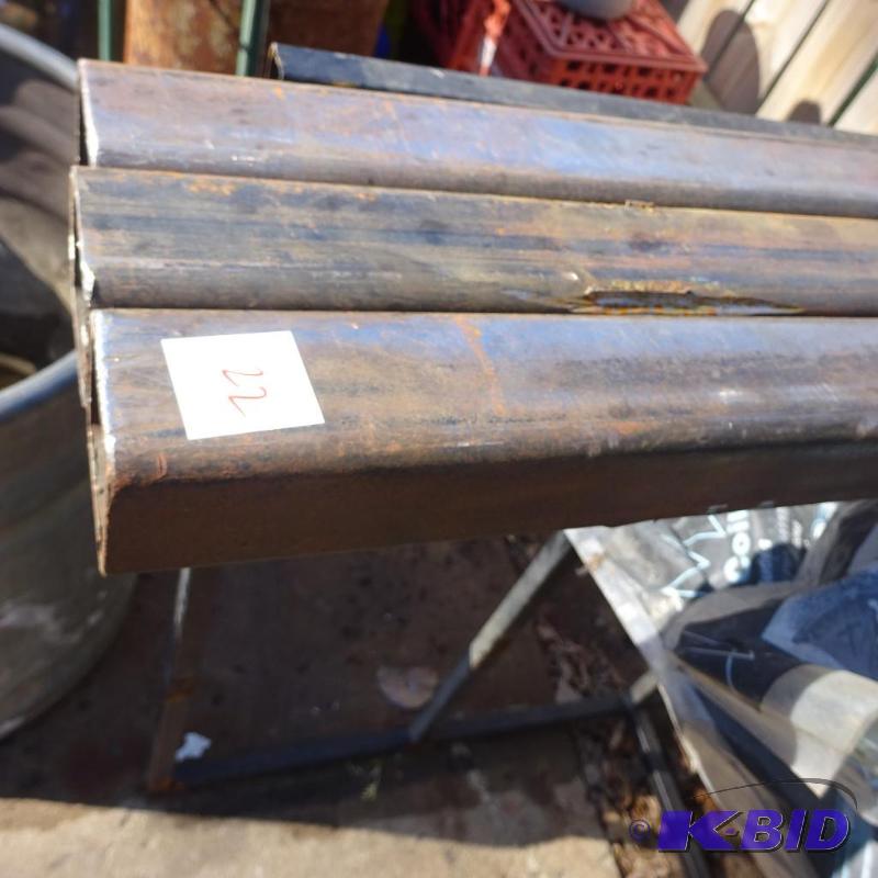 lot 22 image: 47&quot Steel to Bing. Qty 3 2 X 2...