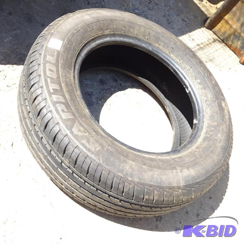 lot 220 image: 18570 R14 TIre 12 Tread Left...
