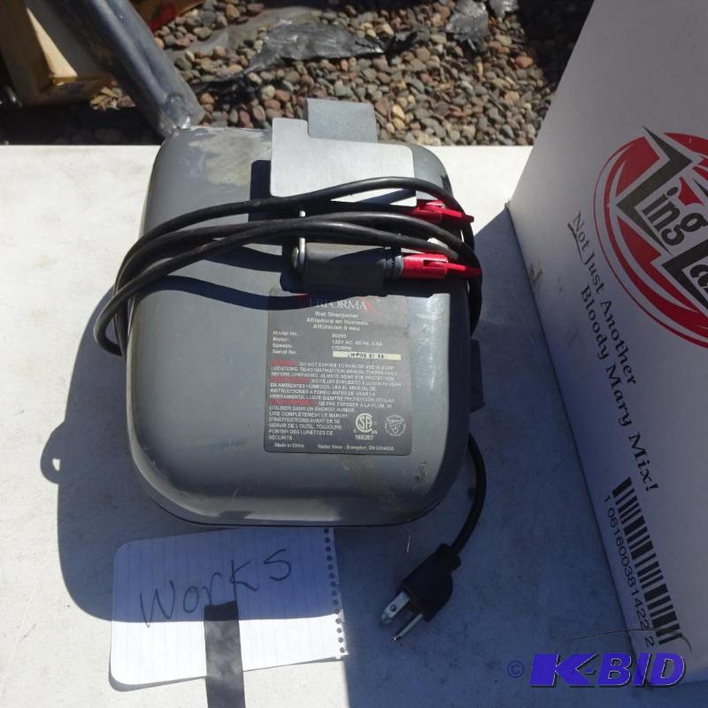 lot 225 image: Performax Wet Sharpener Works...