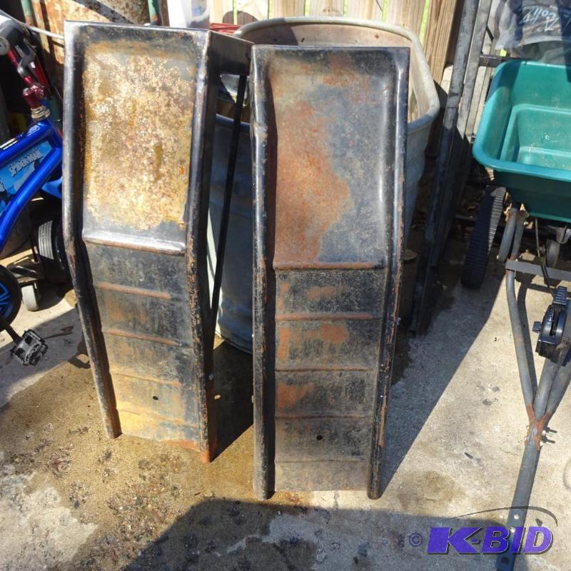 lot 34 image: 2 Metal Car Ramps...