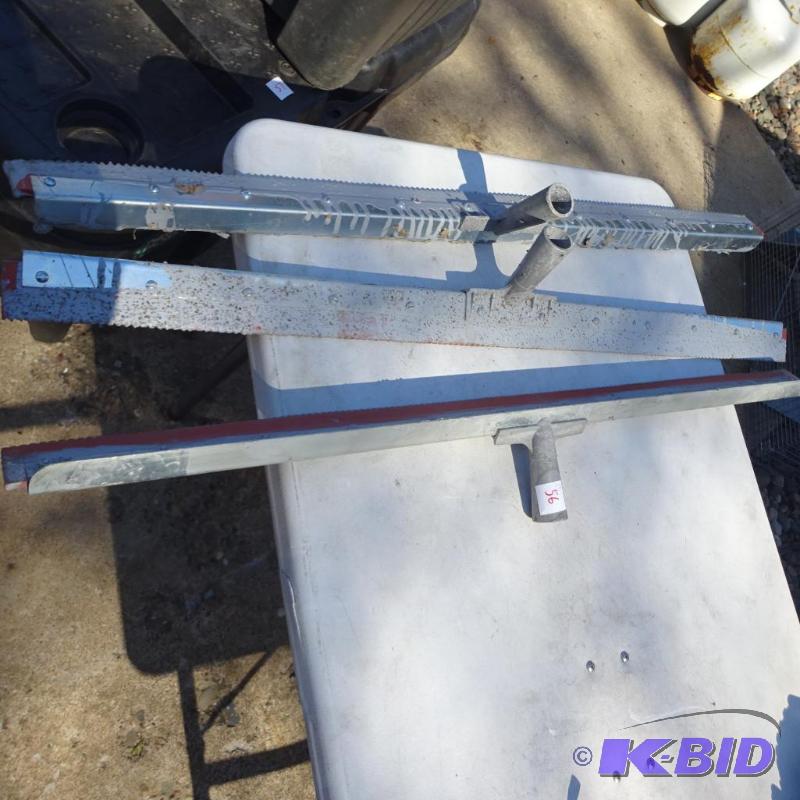 lot 56 image: RubberEdgeScraper Notched Edge 36&quot...