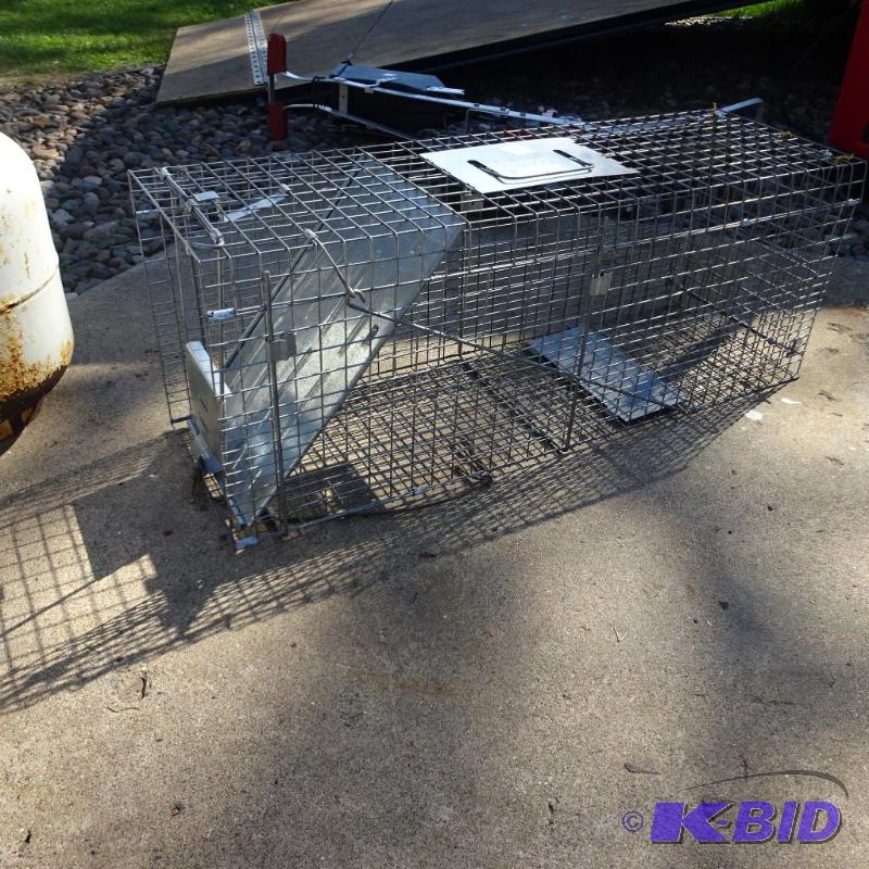 lot 59 image: Havahart Large Live Trop...