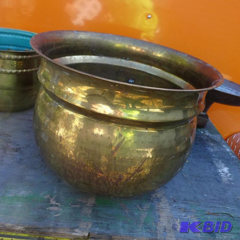 lot 62 image: Brass Flower Pot 12&quot...