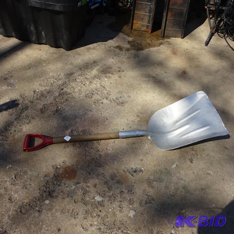 lot 74 image: Aluminum Scoop Shovel...