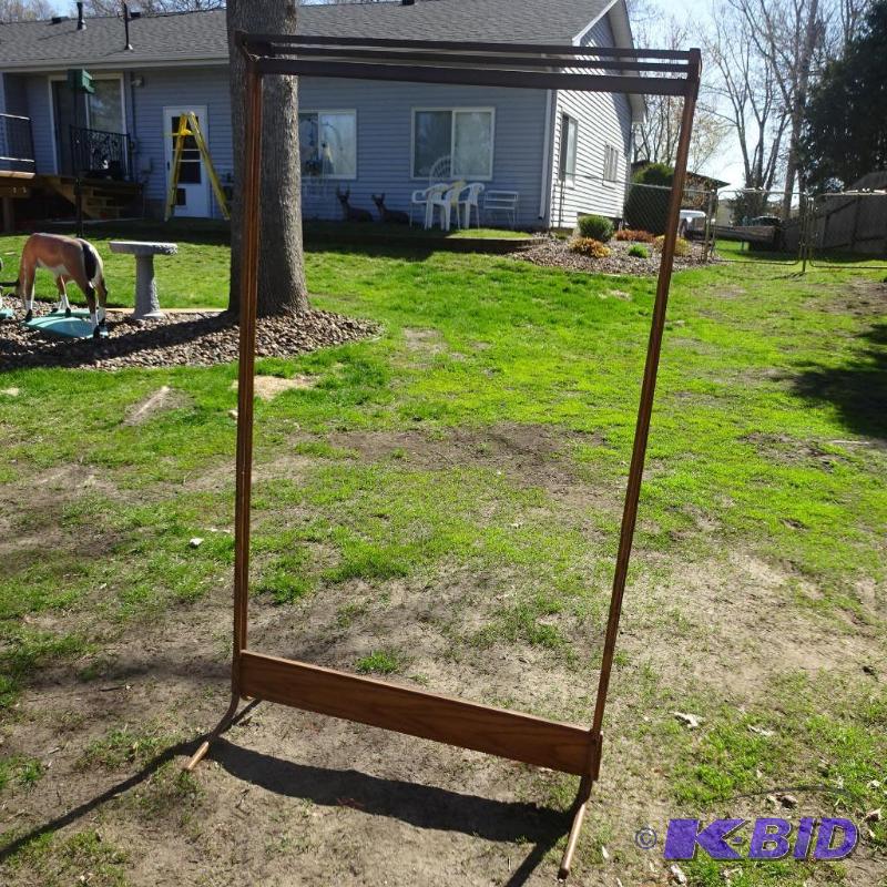 lot 96 image: Hirsch Clothes Hanger...