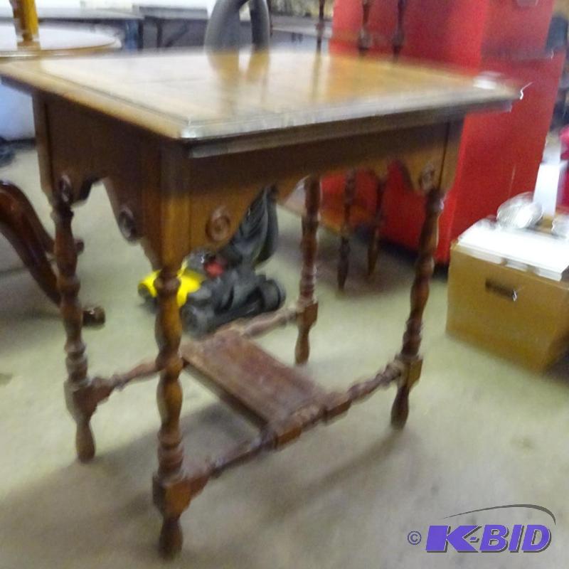 lot 12 image: Vintage Wood Table 28 X 22 X 30...