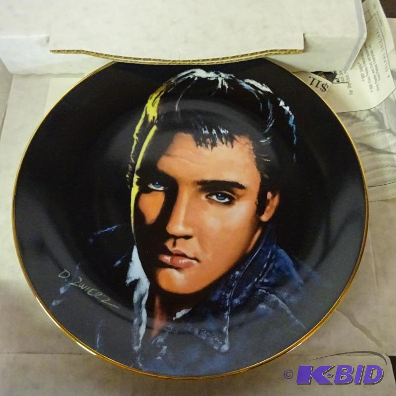 lot 138 image: Delphi Elvis Collector Plate, Comes with Cert...