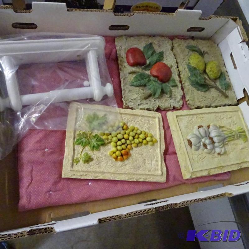 lot 211 image: Wall Hanging Decor, Paper Towel Holder...