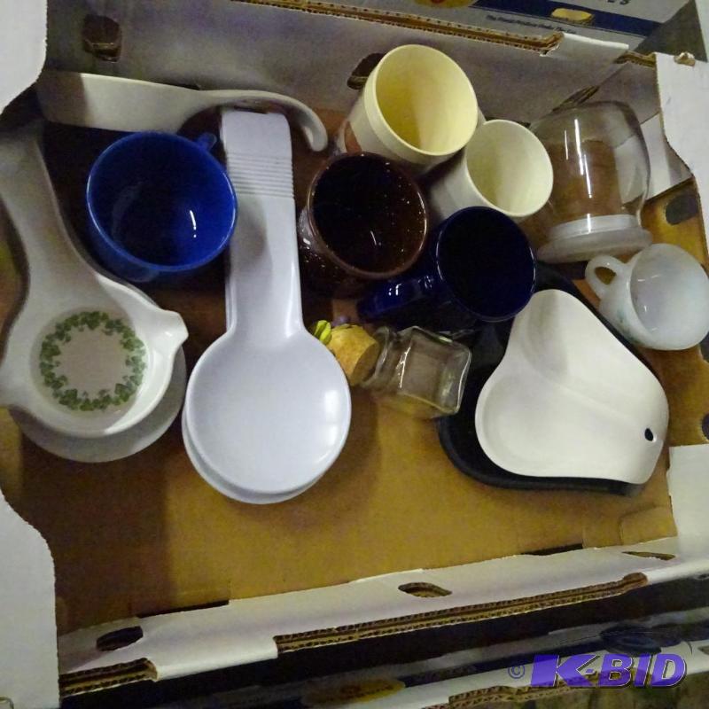 lot 213 image: Misc Kitchenware...