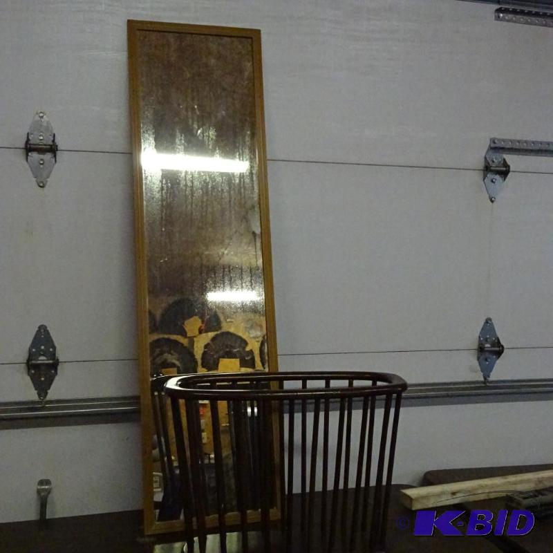 lot 25 image: Magazine Rack and Wall Hanging Mirror...