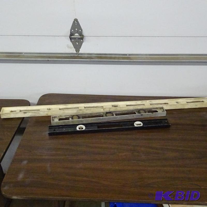 lot 27 image: 3 Levels...
