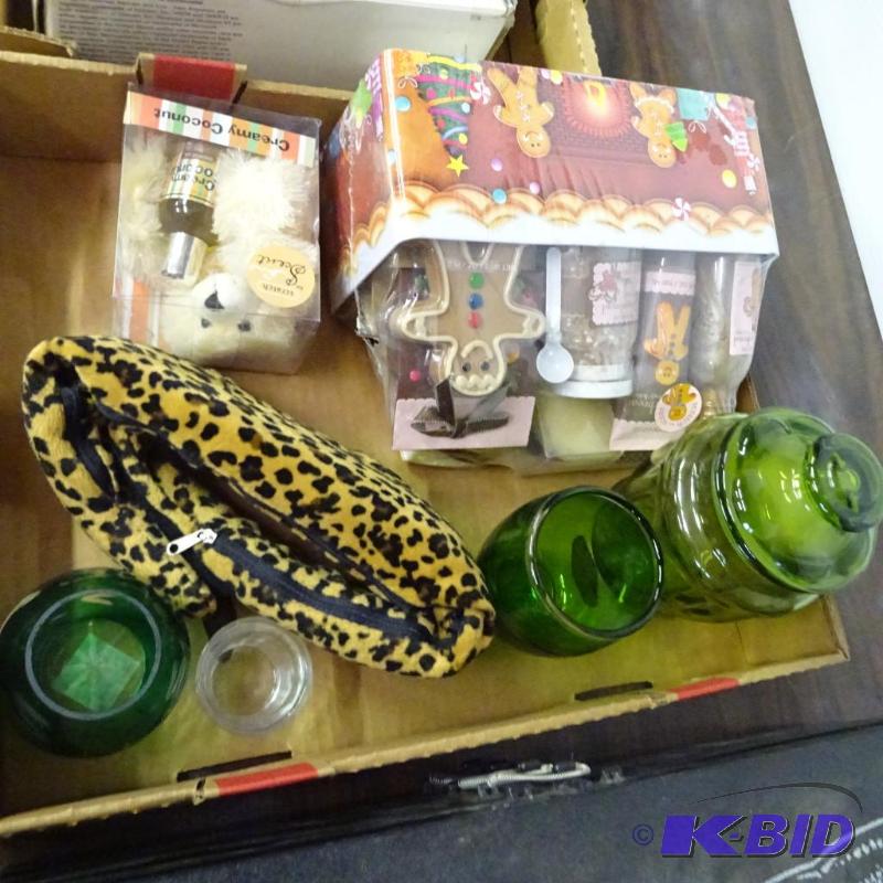 lot 69 image: Body Nature Gingerbread Kit. Green Glass, Cre...