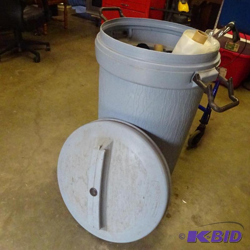 lot 88 image: Garbage Can Full of Poly...