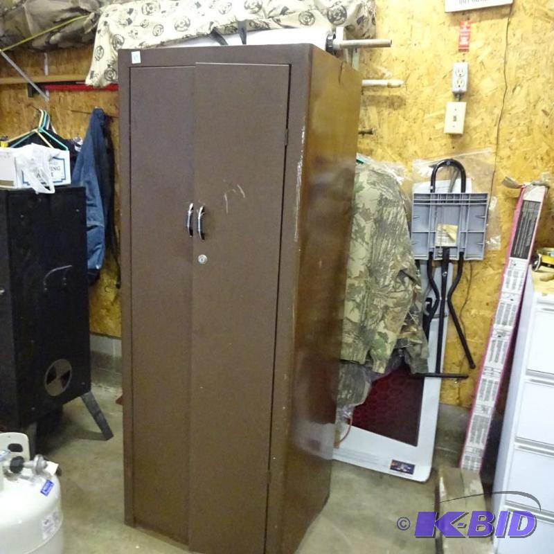 lot 89 image: 2 Drawer Wardrobe Locker 24 X 20 X 63...