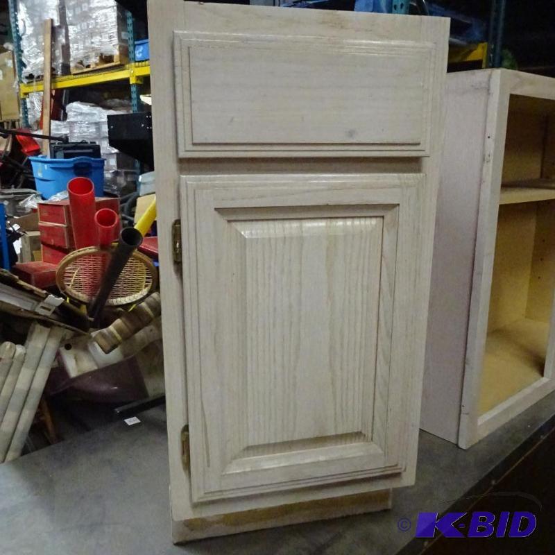 1 Door and 1 Drawer Cabinet 15 X 21 X 31...